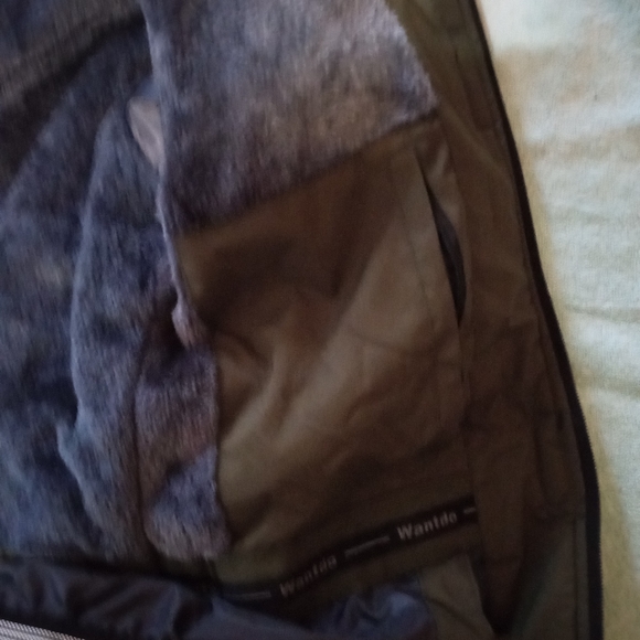 Jacket - Picture 5 of 8